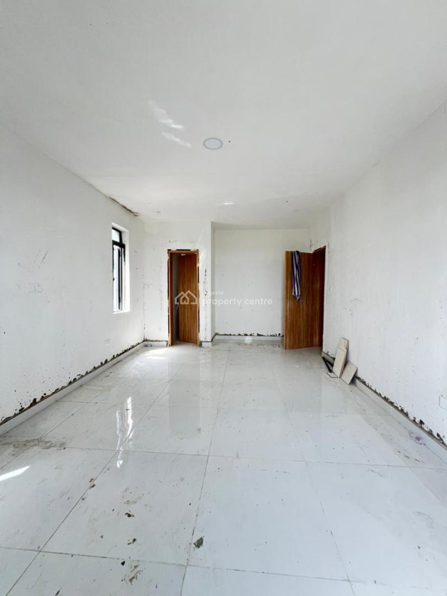 Newly Built 2 Bedroom Apartment with Swimming Pool, Lekki Phase 1, Lekki, Lagos, Flat / Apartment for Sale