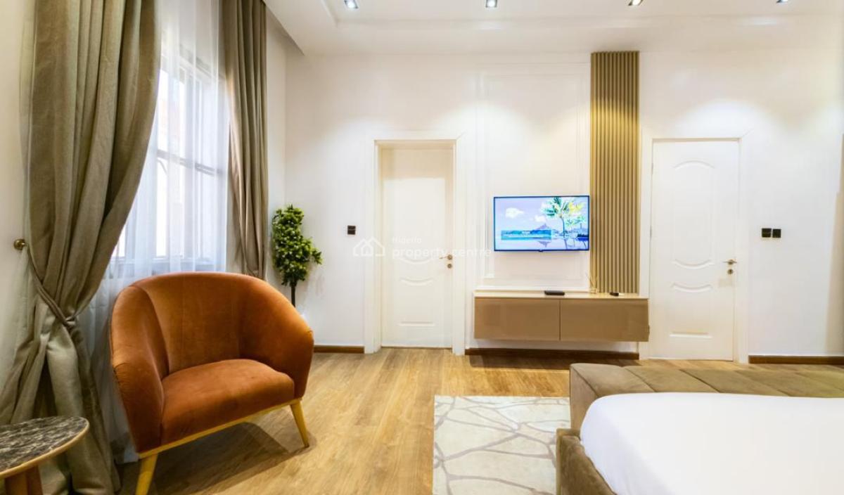 Waterfront Pent Floor 3 Bedroom with a Room Bq Available, Lekki Phase 1, Lekki, Lagos, Flat / Apartment for Rent