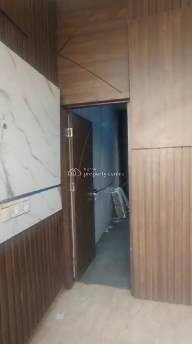 Strategic 35sqm Shop/office Space, Gwarinpa, Abuja, Plaza / Complex / Mall for Rent