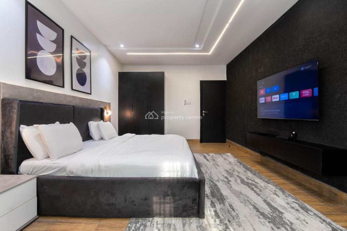 Newly Furnished 3 Bedroom with Swimming Pool, Off Wole Olateju Cresc, Lekki Phase 1, Lekki, Lagos, Flat / Apartment Short Let