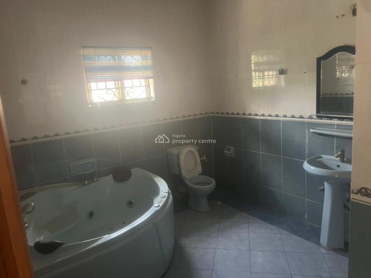 Self Service Self Compound and Spacious 4 Bedroom, Lekki Phase 1, Lekki, Lagos, Semi-detached Duplex for Rent