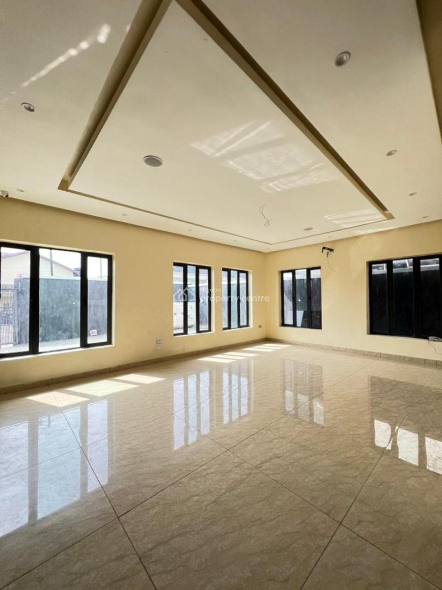 Standard 6 Bedroom Semi Detached Duplex with Two Bqs, Lekki Phase 1, Lekki, Lagos, Semi-detached Duplex for Sale