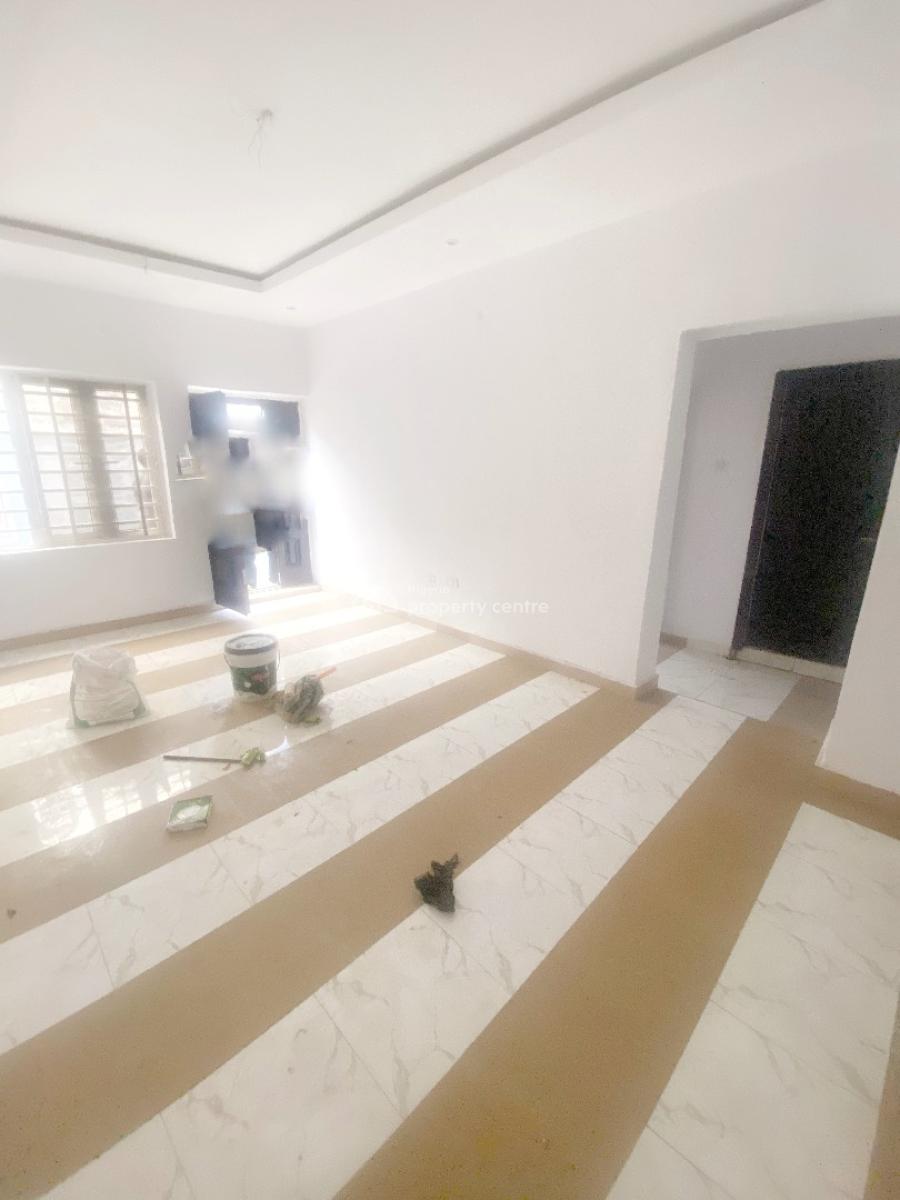 a Well Maintained Spacious 2 Bedroom Flat, Extension, Omole Phase 2, Ikeja, Lagos, Flat / Apartment for Sale