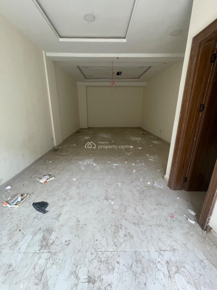 Strategic 40sqm Shop/office Space, Wuse, Abuja, Plaza / Complex / Mall for Rent