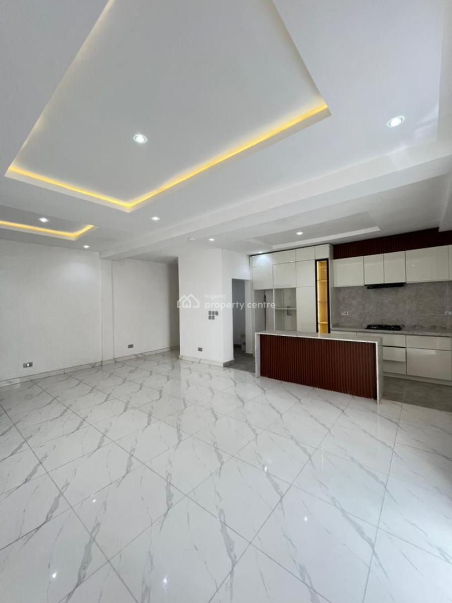 Contemporary  3 Bedroom Apartment Suitable for Investment, Lekki Phase 1, Lekki, Lagos, Flat / Apartment for Sale