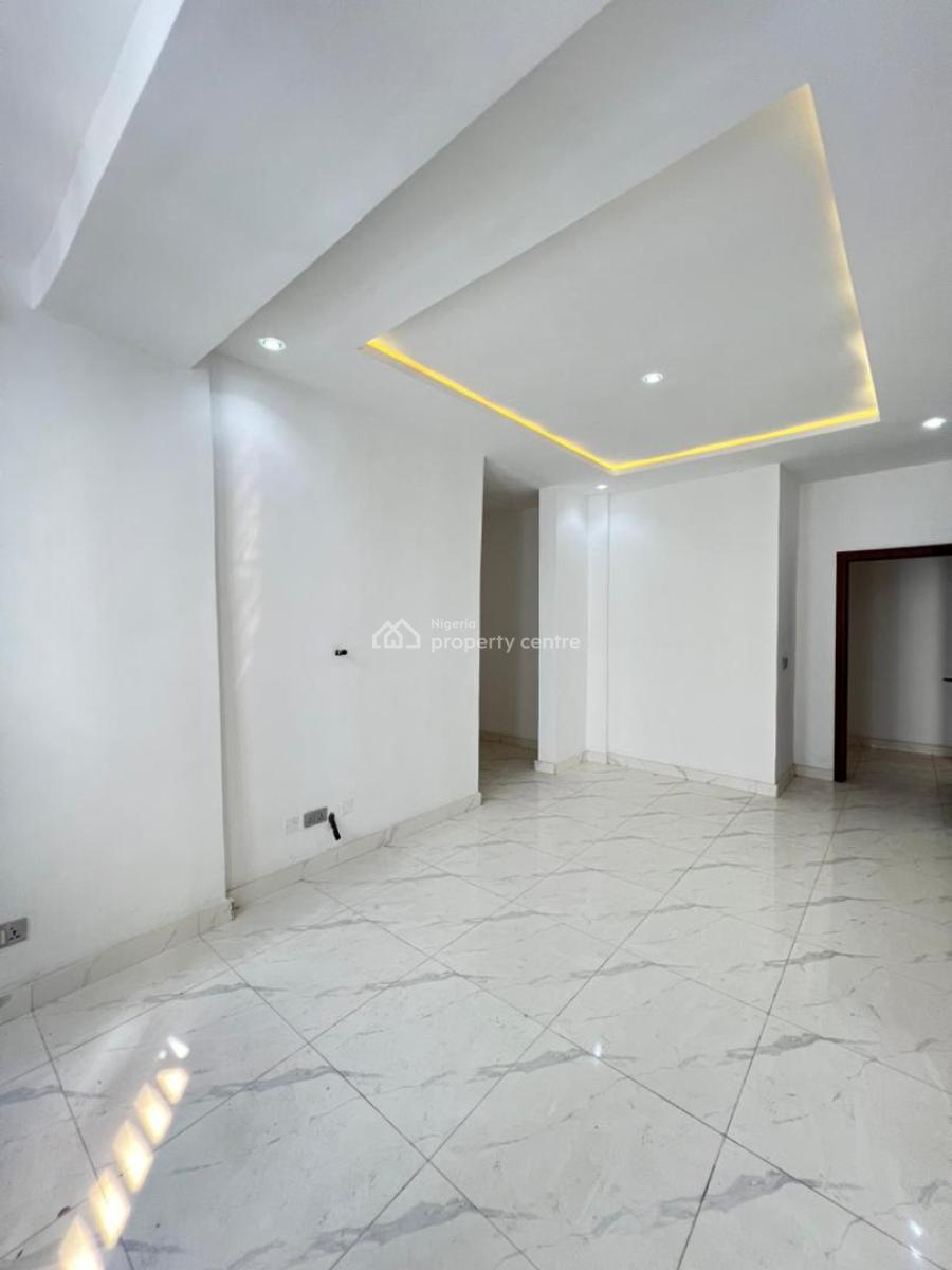 Contemporary  3 Bedroom Apartment Suitable for Investment, Lekki Phase 1, Lekki, Lagos, Flat / Apartment for Sale