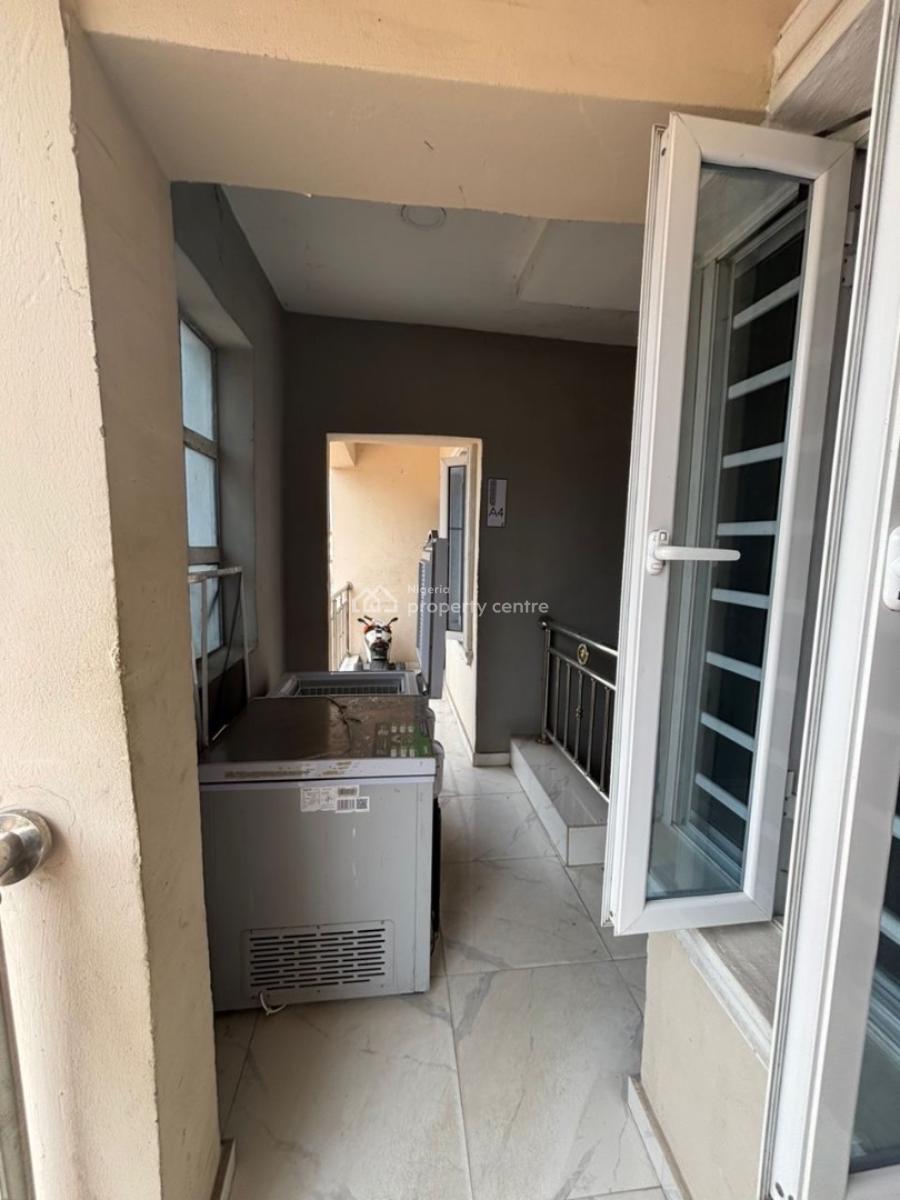Luxury Nice 3 Bedroom Flat Downstairs, Mobil Road Ilaje, Ajah, Lagos, Flat / Apartment for Rent