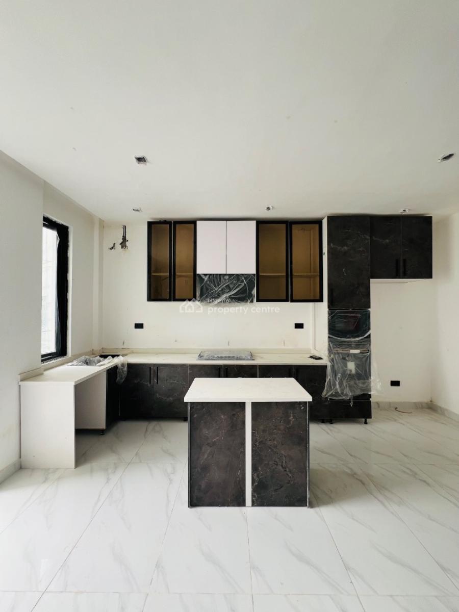 1 Bedroom Apartment, Lekki Phase 1, Lekki, Lagos, Flat / Apartment for Sale