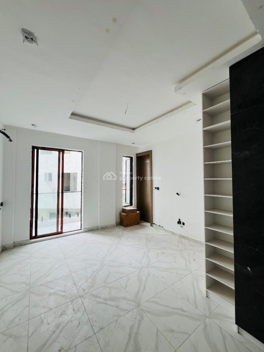 1 Bedroom Apartment, Lekki Phase 1, Lekki, Lagos, Flat / Apartment for Sale