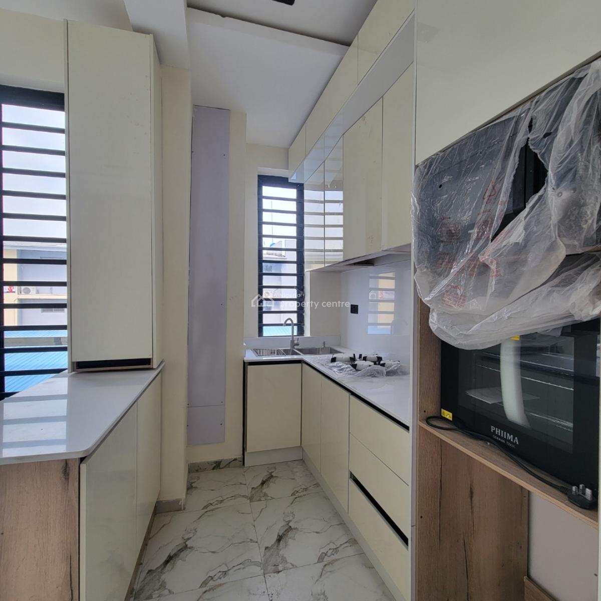 Stunning 2 Bedroom Apartment with an Elevator and a Pool, Orchid, Lekki, Lagos, Flat / Apartment for Sale