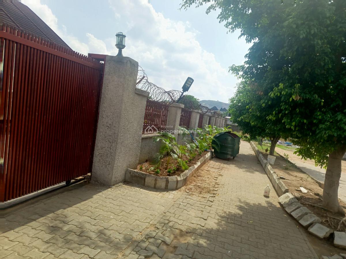Luxury 6 Bedroom Detached Duplex with 2 Rooms Bq, Katampe Extension, Katampe, Abuja, Flat / Apartment for Rent
