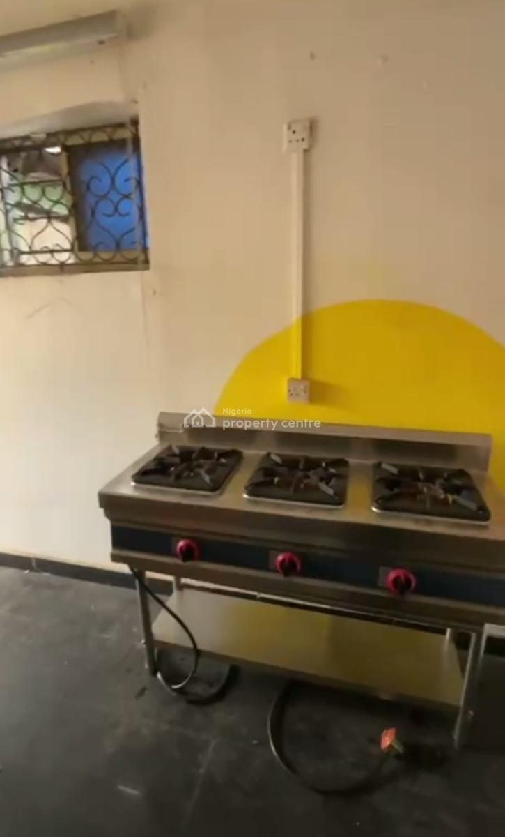 a Big Shop with in-built Roilet, Off Folagoro, Akoka, Yaba, Lagos, Shop for Rent