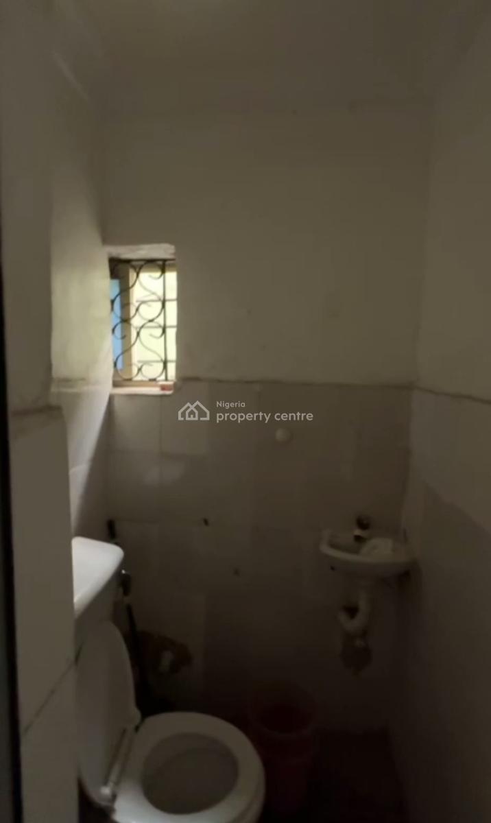 a Big Shop with in-built Roilet, Off Folagoro, Akoka, Yaba, Lagos, Shop for Rent