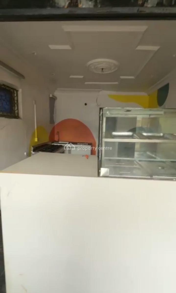 a Big Shop with in-built Roilet, Off Folagoro, Akoka, Yaba, Lagos, Shop for Rent