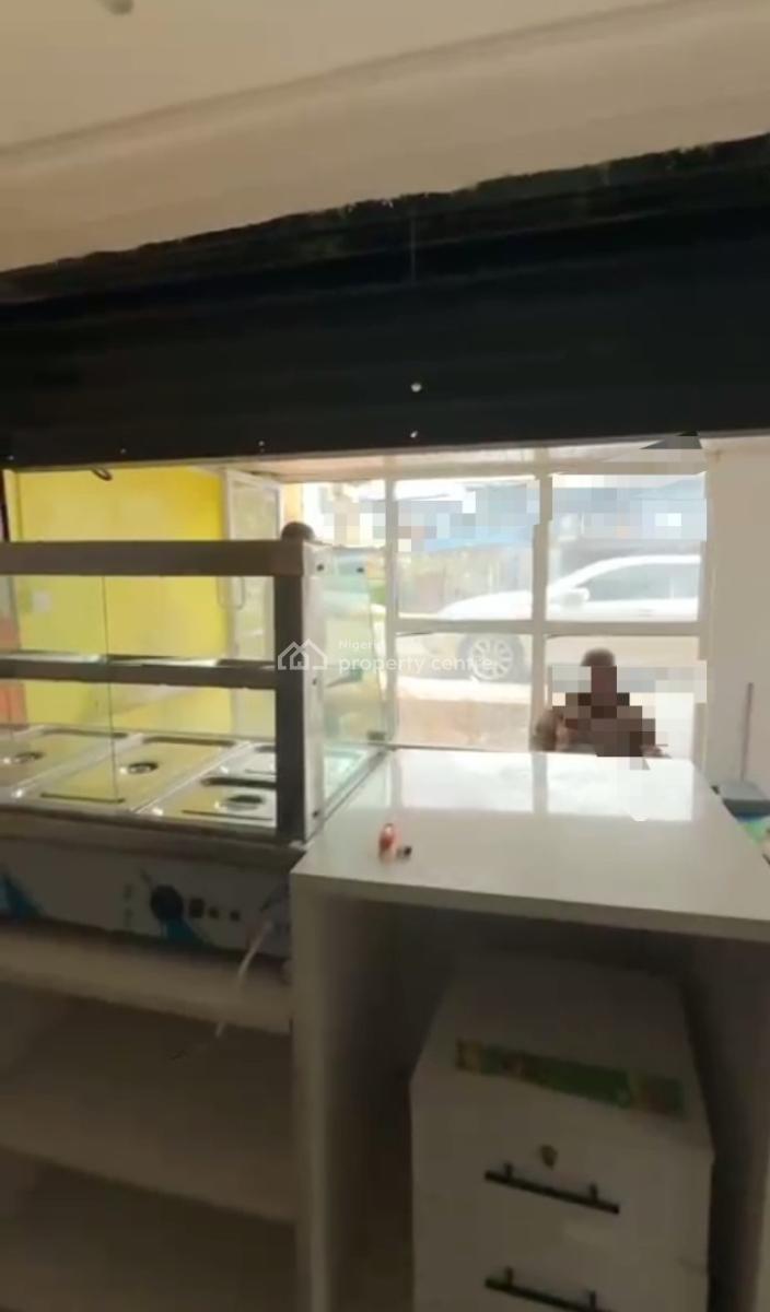 a Big Shop with in-built Roilet, Off Folagoro, Akoka, Yaba, Lagos, Shop for Rent