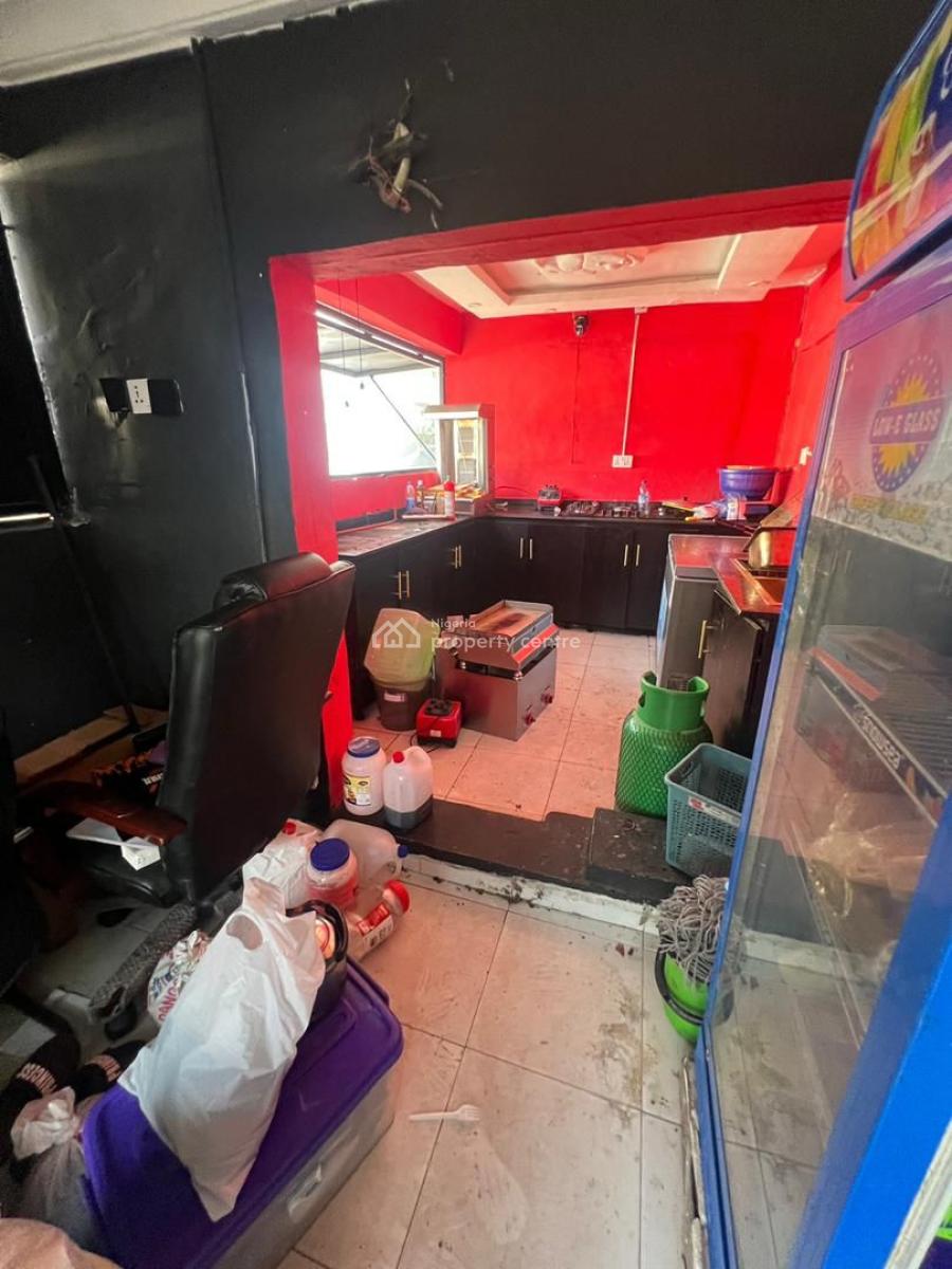 Office Space in a Fantastic Location, Emma Abimbola, Lekki Phase 1, Lekki, Lagos, Shop for Rent