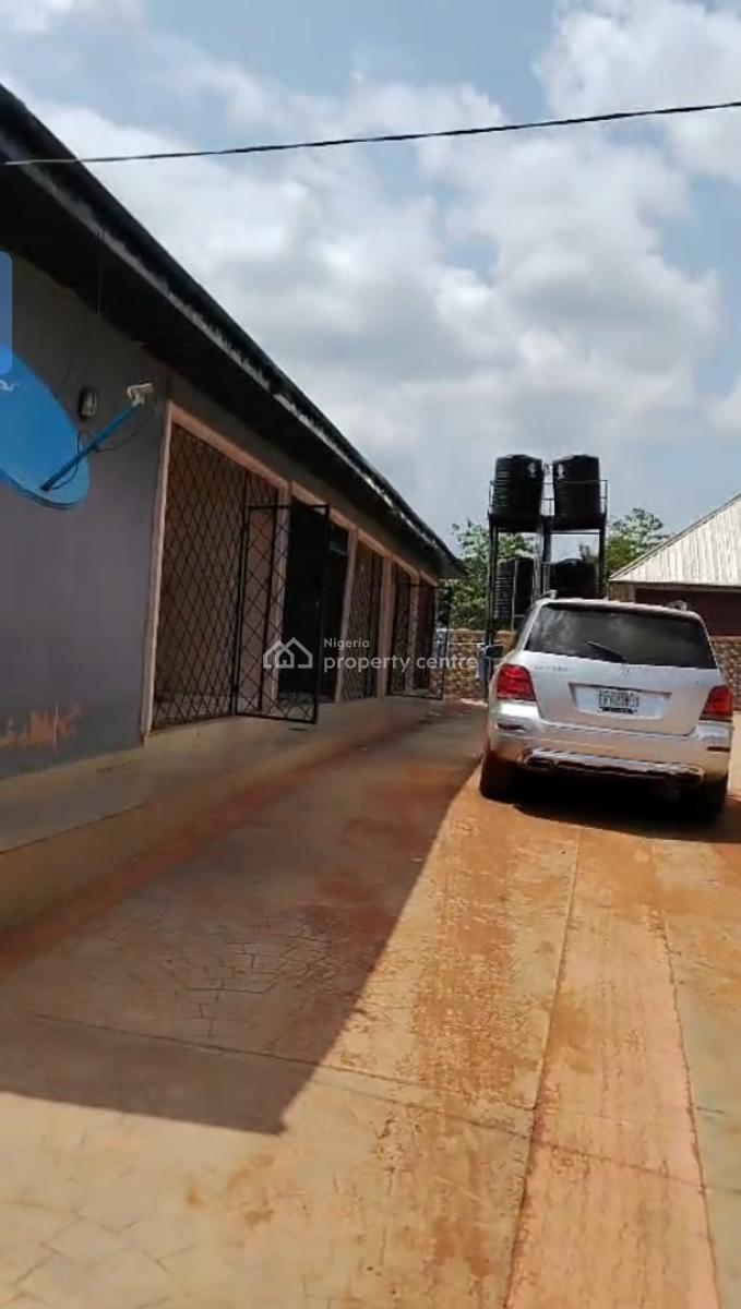 Semi Direct Brief, By Shaka Poly, Eyean Community, Off Egba Community, Off Benin Auchi., Ikpoba Okha, Edo, Block of Flats for Sale