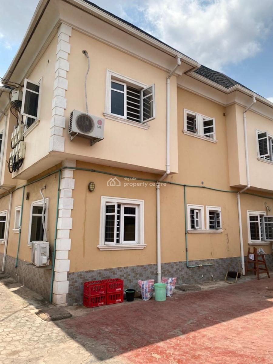 Lovely 2 Bedroom Apartment (ensuite), Off Akilo Road, Ogba, Ikeja, Lagos, Flat / Apartment for Rent