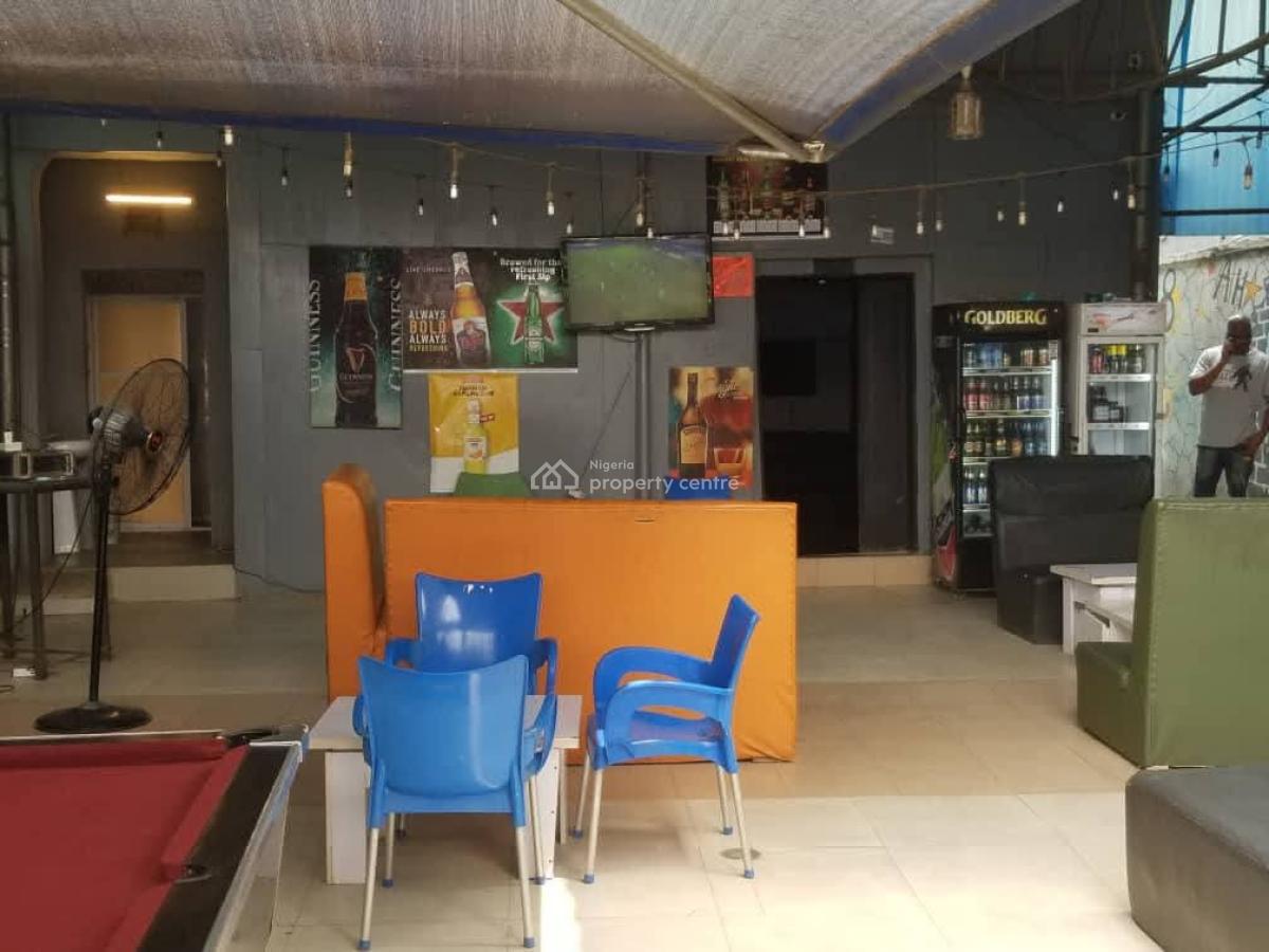 Well Built Lounge with 5 Rooms, Governors Road, Ikotun, Lagos, Hotel / Guest House for Sale