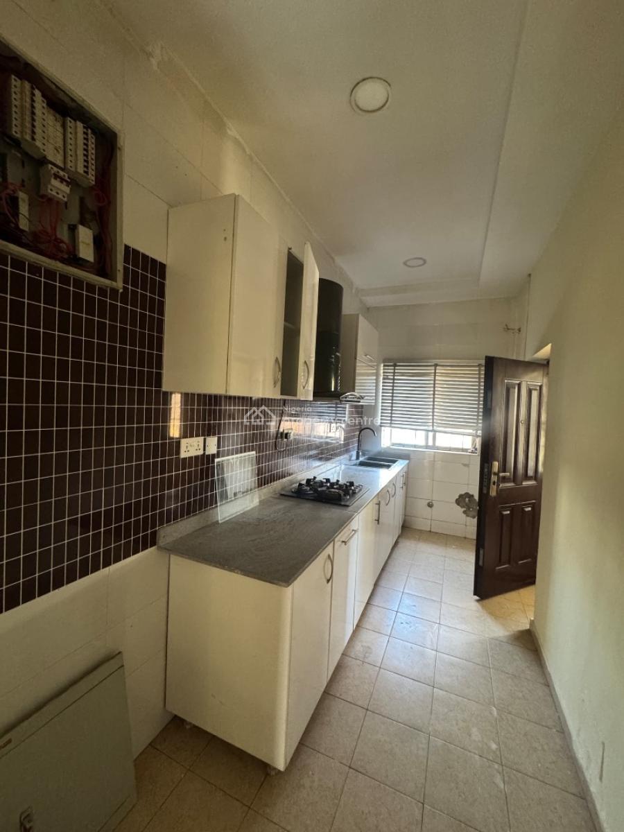 2 Bedroom Apartment, Lekki Phase 1, Lekki, Lagos, Flat / Apartment for Rent