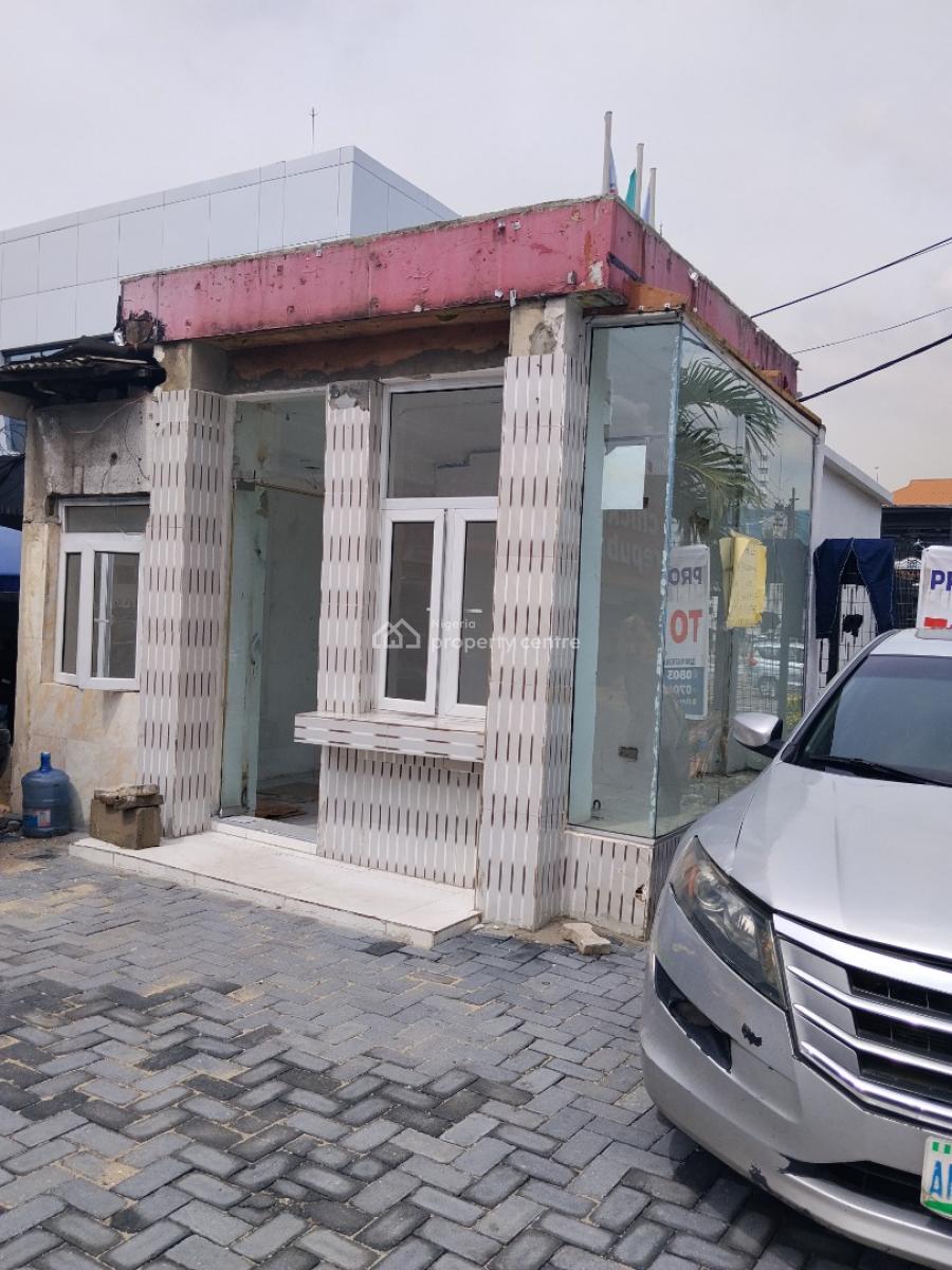 Shop Office, Ajose Adeogun, Victoria Island (vi), Lagos, Restaurant / Bar for Rent