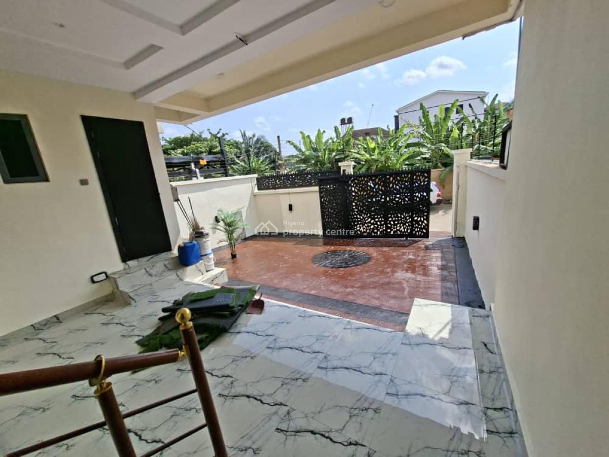 Solidly Built 4 Bedroom Town House with Bq, Off Tokunbo Macaulay, Emmanuel Keshi Magodo Gra Phase 2, Gra Phase 2, Magodo, Lagos, Terraced Duplex for Sale