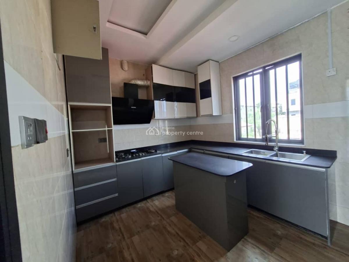 Solidly Built 4 Bedroom Town House with Bq, Off Tokunbo Macaulay, Emmanuel Keshi Magodo Gra Phase 2, Gra Phase 2, Magodo, Lagos, Terraced Duplex for Sale