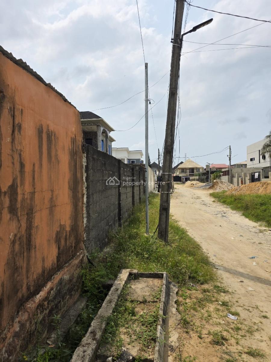 2 Bungalows of 1 Unit of 3 Bedroom Flat and 5 Units of Mini Flats, Bashorun Town,majek, Sangotedo, Ajah, Lagos, House for Sale