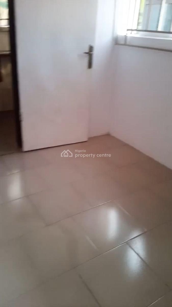 Well Maintained  Spacious Mini Flat, Ogombo, Ajah, Lagos, Mini Flat (room and Parlour) for Rent