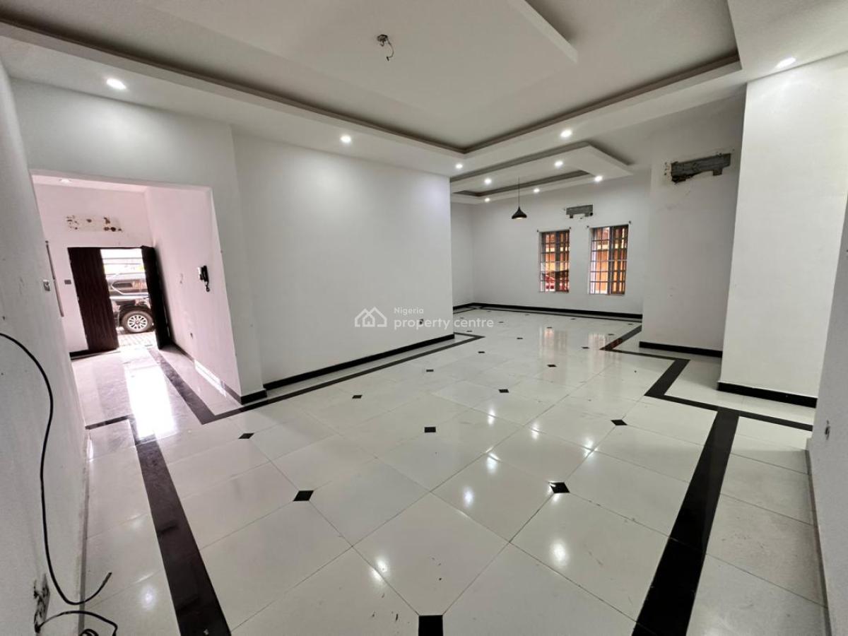 3 Bedroom Apartment with a Bq, (ground Floor), Lekki Phase 1, Lekki, Lagos, Flat / Apartment for Rent