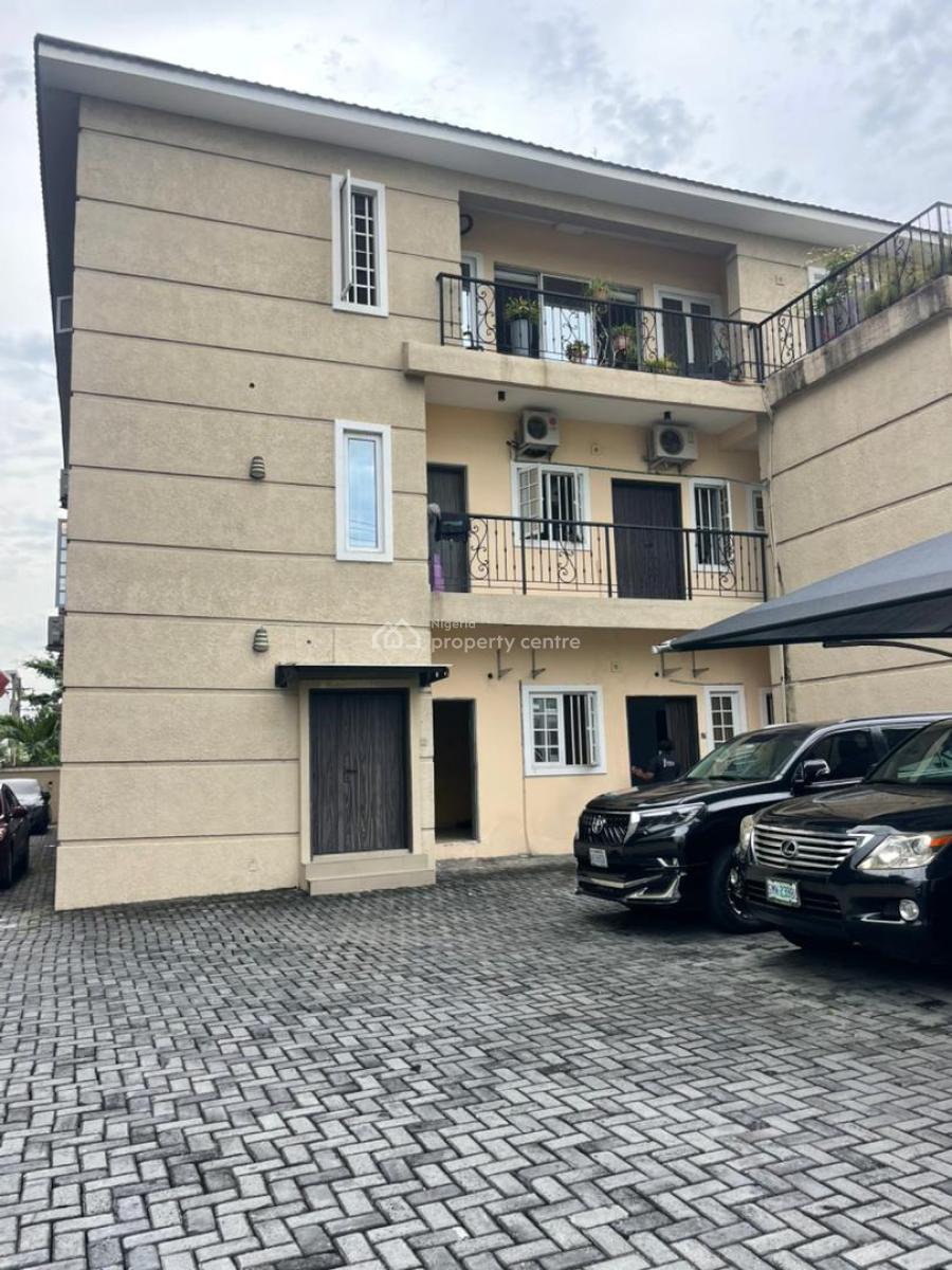 3 Bedroom Apartment with a Bq, (ground Floor), Lekki Phase 1, Lekki, Lagos, Flat / Apartment for Rent
