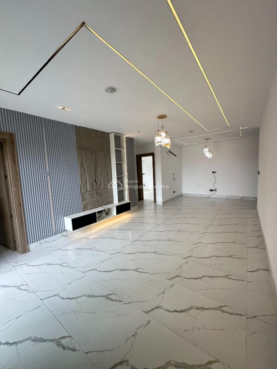 Beautiful 2 Bedroom Service Apartment with Gym & Swimming Pool, Lekki Phase 1, Lekki, Lagos, Flat / Apartment for Sale