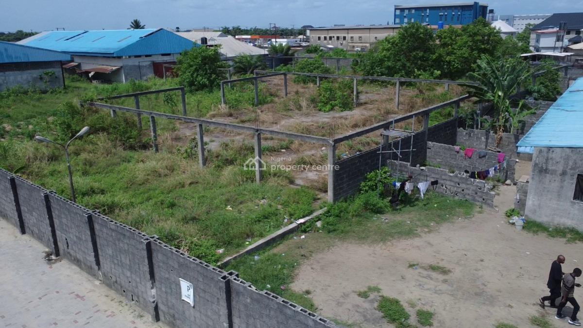 Prime, Dry, Firm, and Highly Fenced 1 Hectare(15 Plots)10,000sqm, Paradise Estate Just Before Lakowe Gulf, Lakowe, Ibeju Lekki, Lagos, Commercial Property for Sale