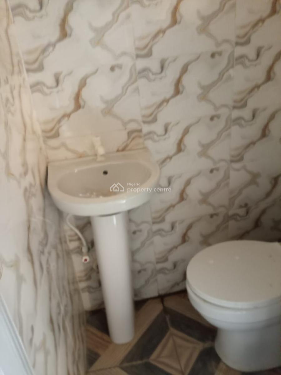 Newly Built Standard 2 Bedroom Flat, Surulere, Lagos, Flat / Apartment for Rent