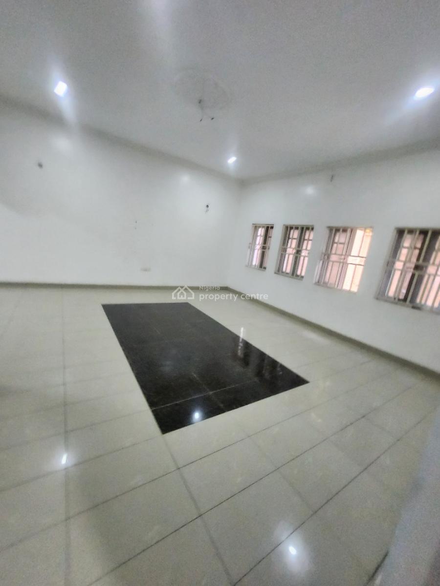 Clean Spacious 3 Bedroom Flat, Ground Floor, Tarred Rd, Wuye Main(tarred Road, Wuye, Abuja, Flat / Apartment for Rent