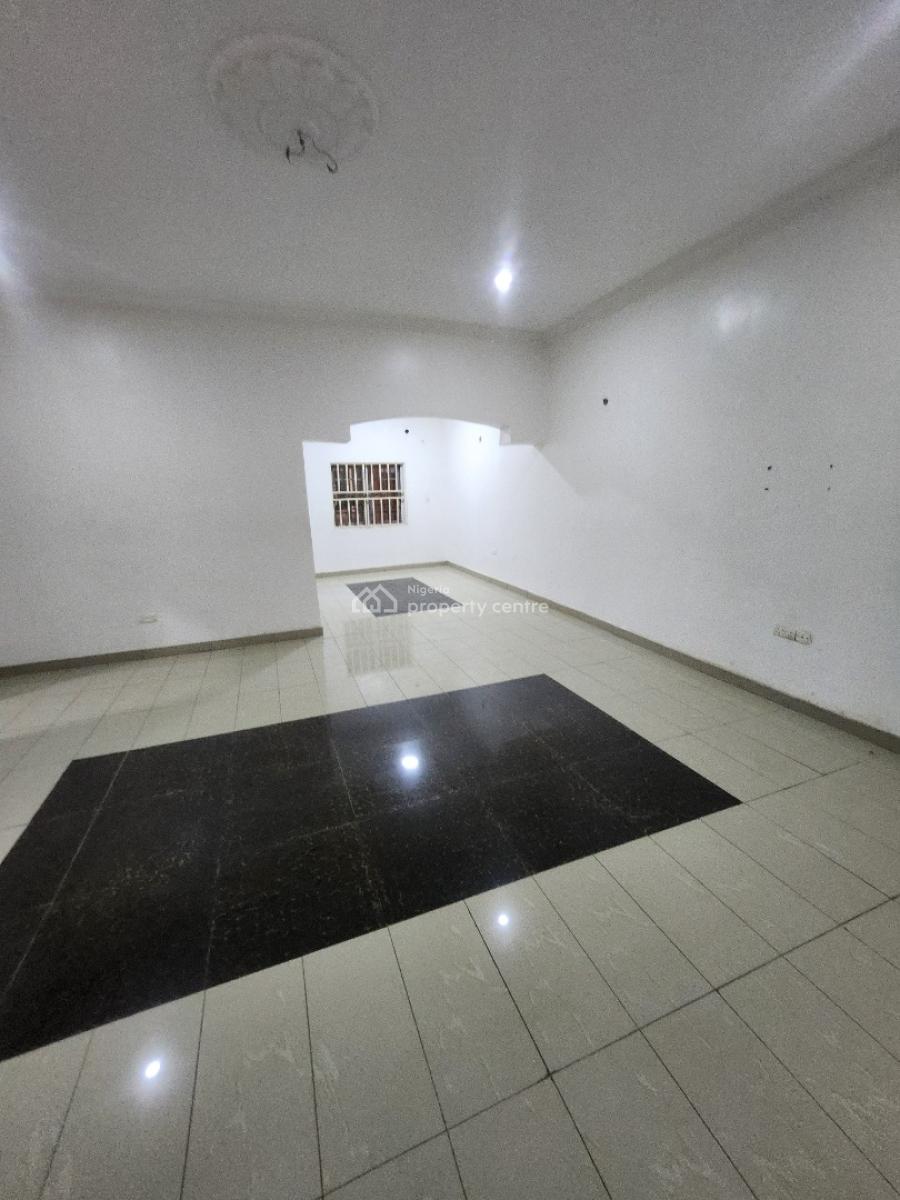 Clean Spacious 3 Bedroom Flat, Ground Floor, Tarred Rd, Wuye Main(tarred Road, Wuye, Abuja, Flat / Apartment for Rent