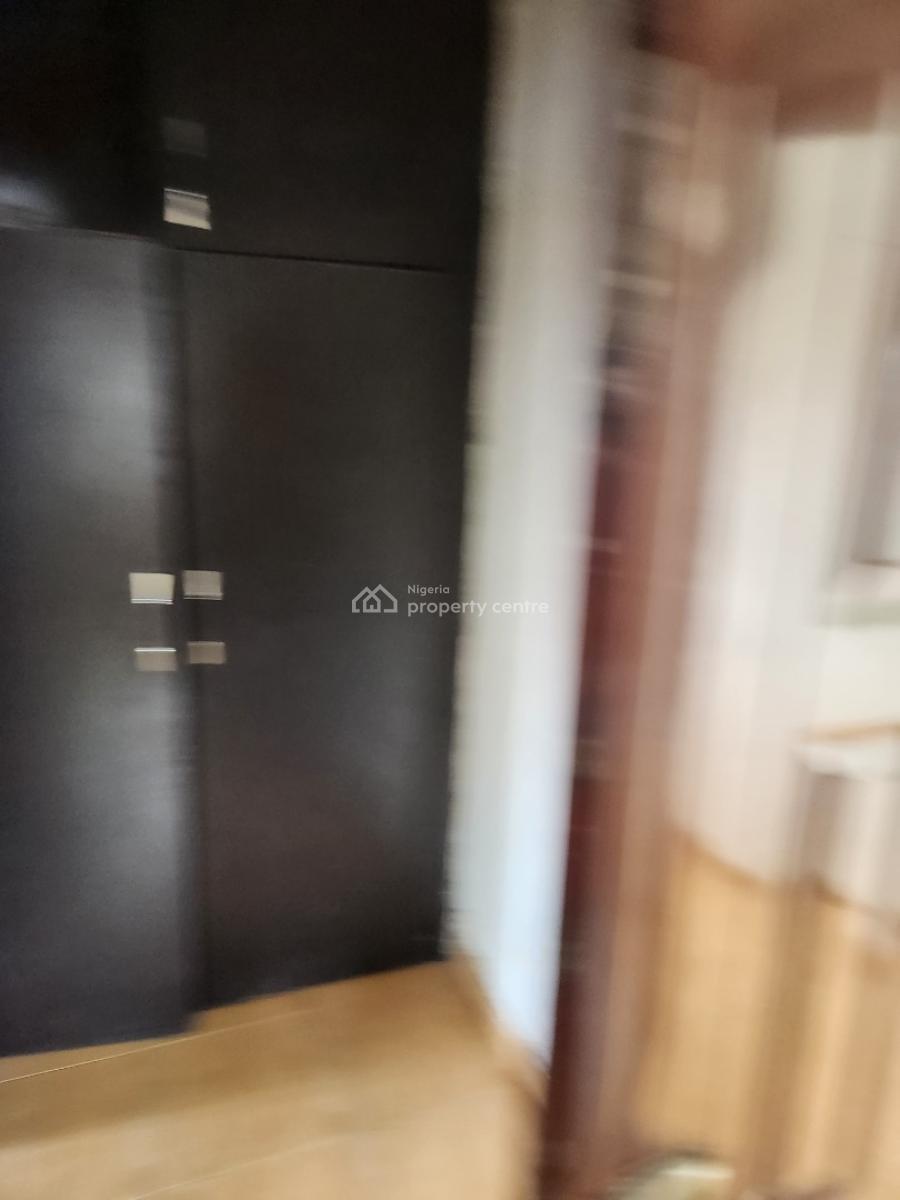 Clean Spacious 3 Bedroom Flat, Ground Floor, Tarred Rd, Wuye Main(tarred Road, Wuye, Abuja, Flat / Apartment for Rent