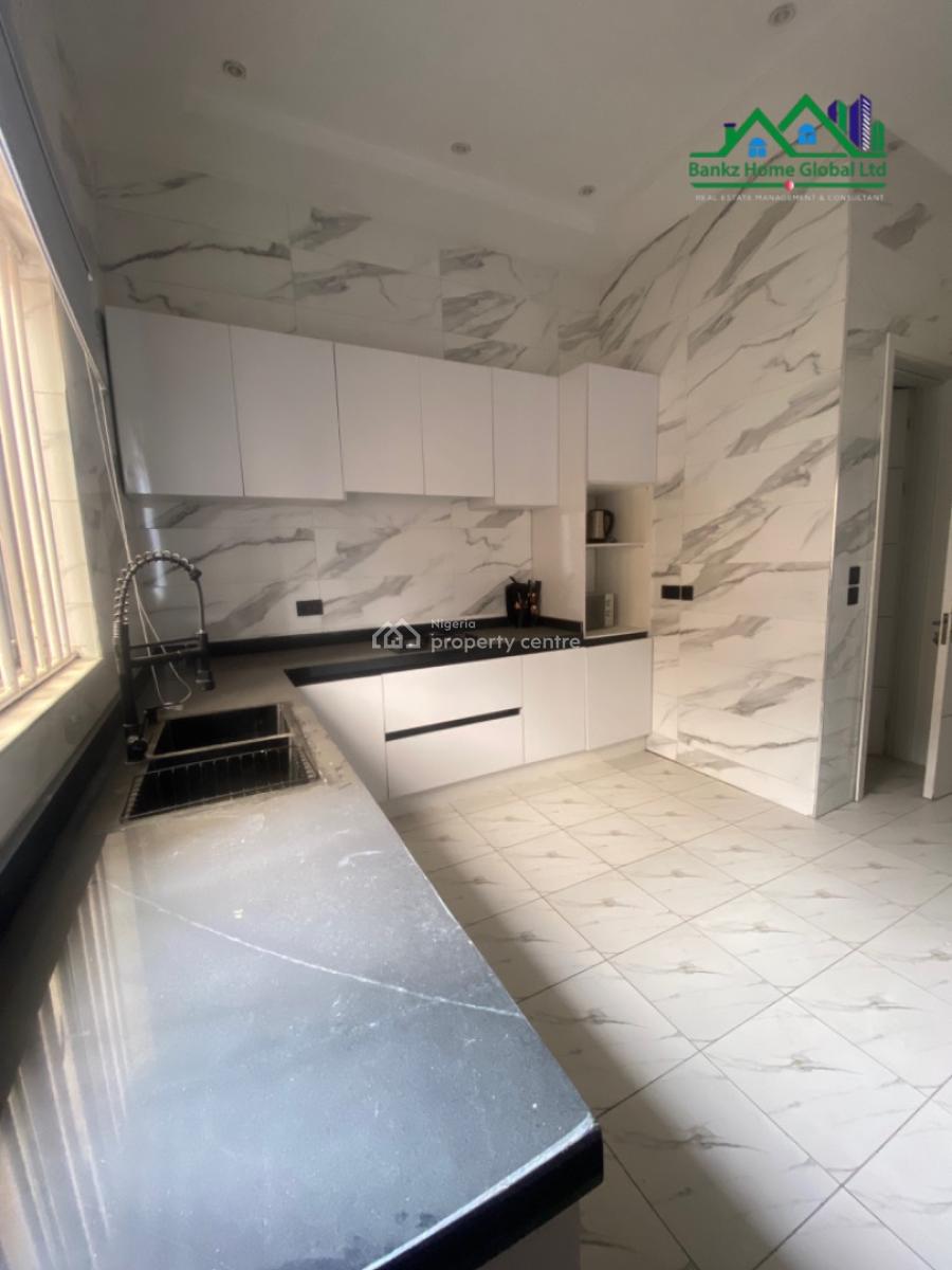 Tastefully Furnished 3 Bedroom Apartment, Lekki Phase 1, Lekki, Lagos, Flat / Apartment for Rent