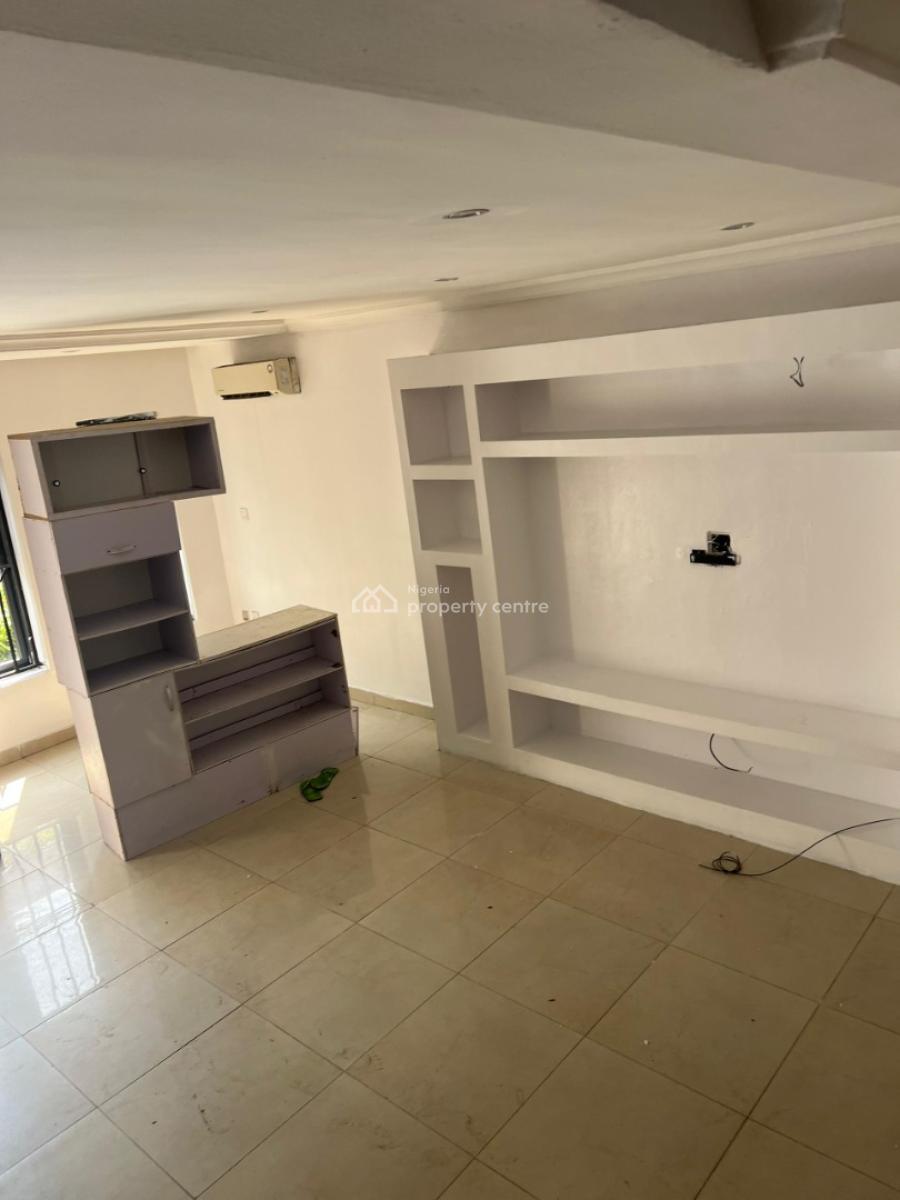 a Spacious 4-bedroom Terrace with Bq., Chevron Drive, Lekki, Lagos, Terraced Duplex for Rent