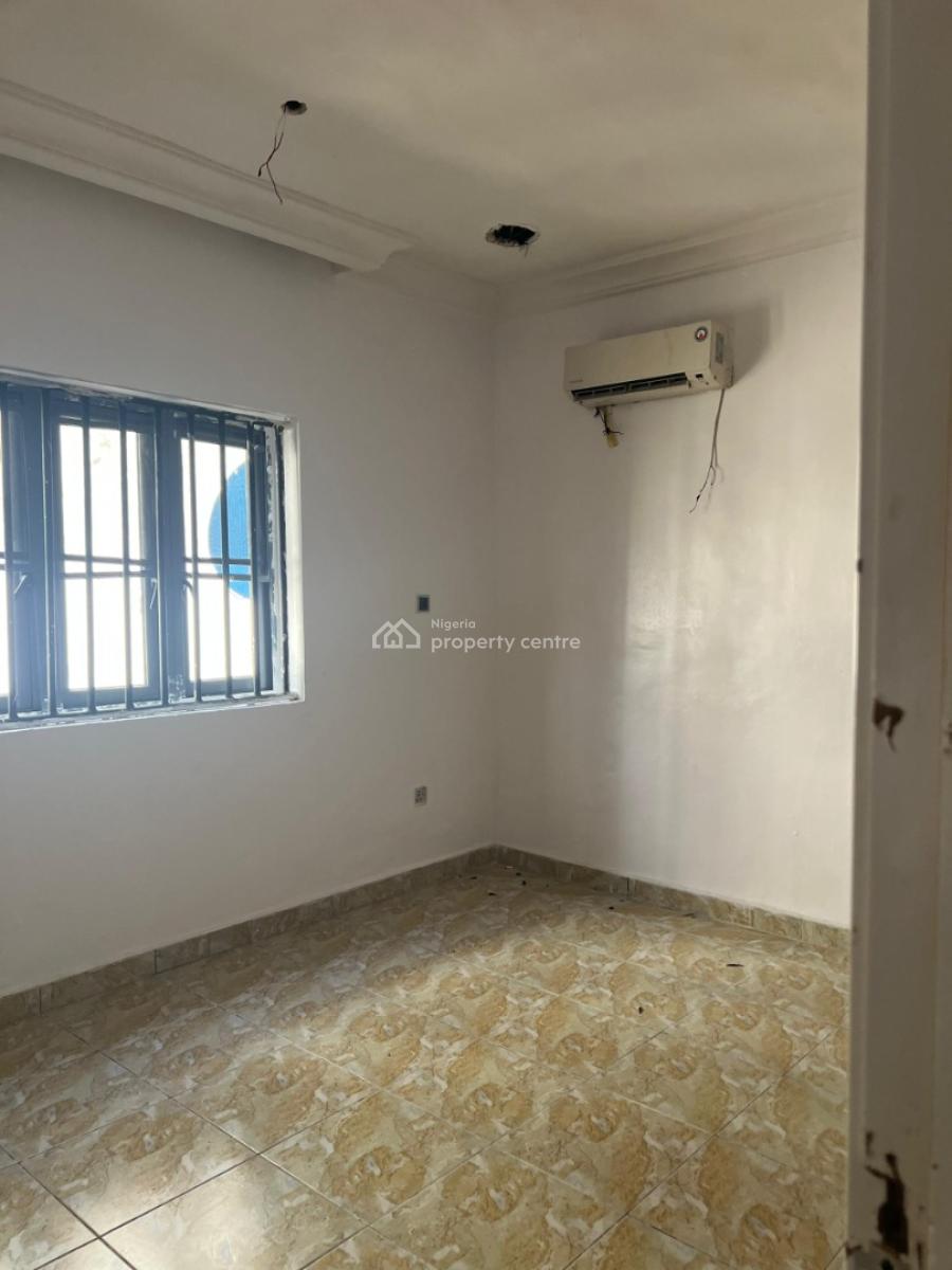 a Spacious 4-bedroom Terrace with Bq., Chevron Drive, Lekki, Lagos, Terraced Duplex for Rent
