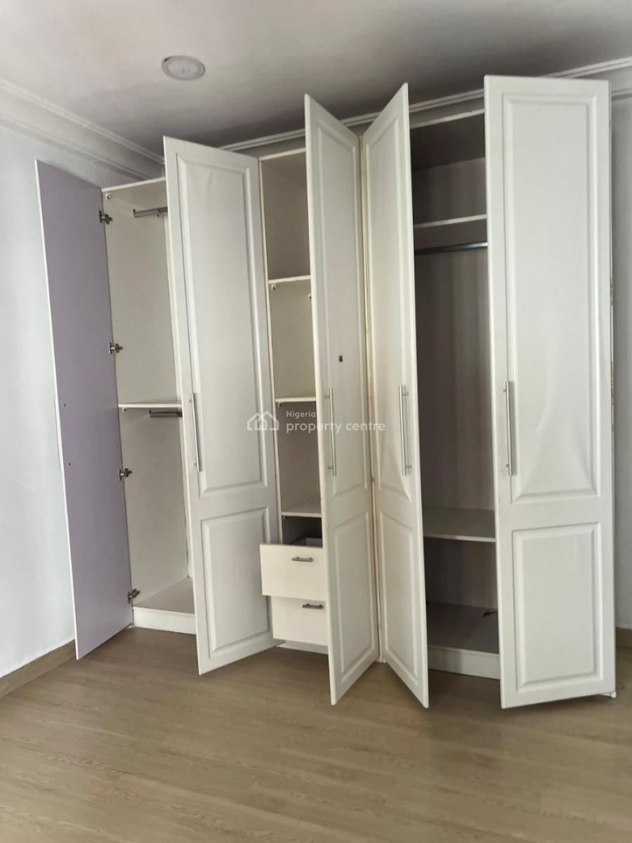 a Spacious 4-bedroom Terrace with Bq., Chevron Drive, Lekki, Lagos, Terraced Duplex for Rent