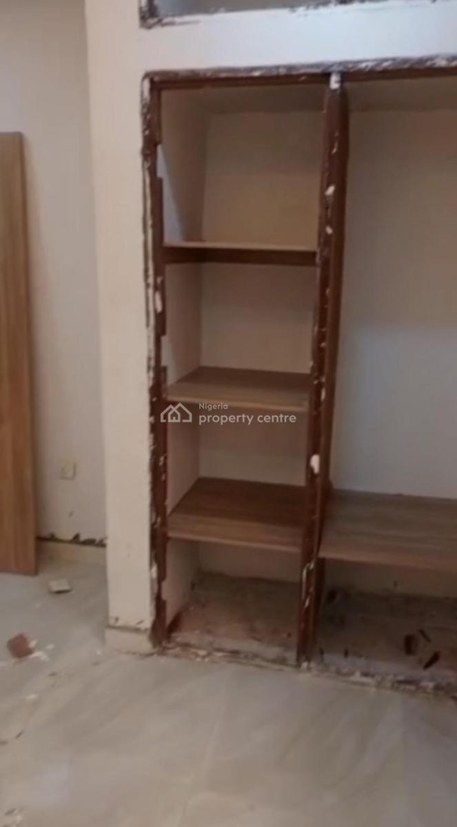 Lovely 3 Bedroom Flat, Soluyi, Gbagada, Lagos, Flat / Apartment for Rent