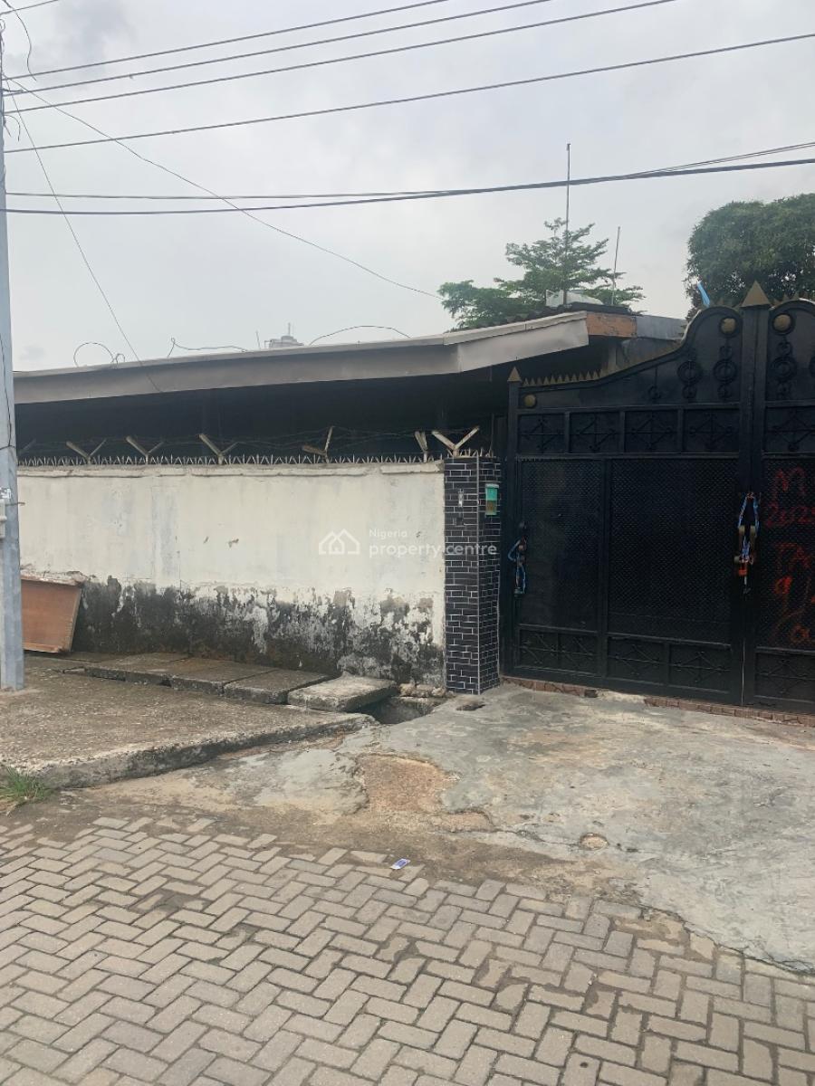 Half Plot in a Prime Location, Masha, Surulere, Lagos, Detached Bungalow for Sale