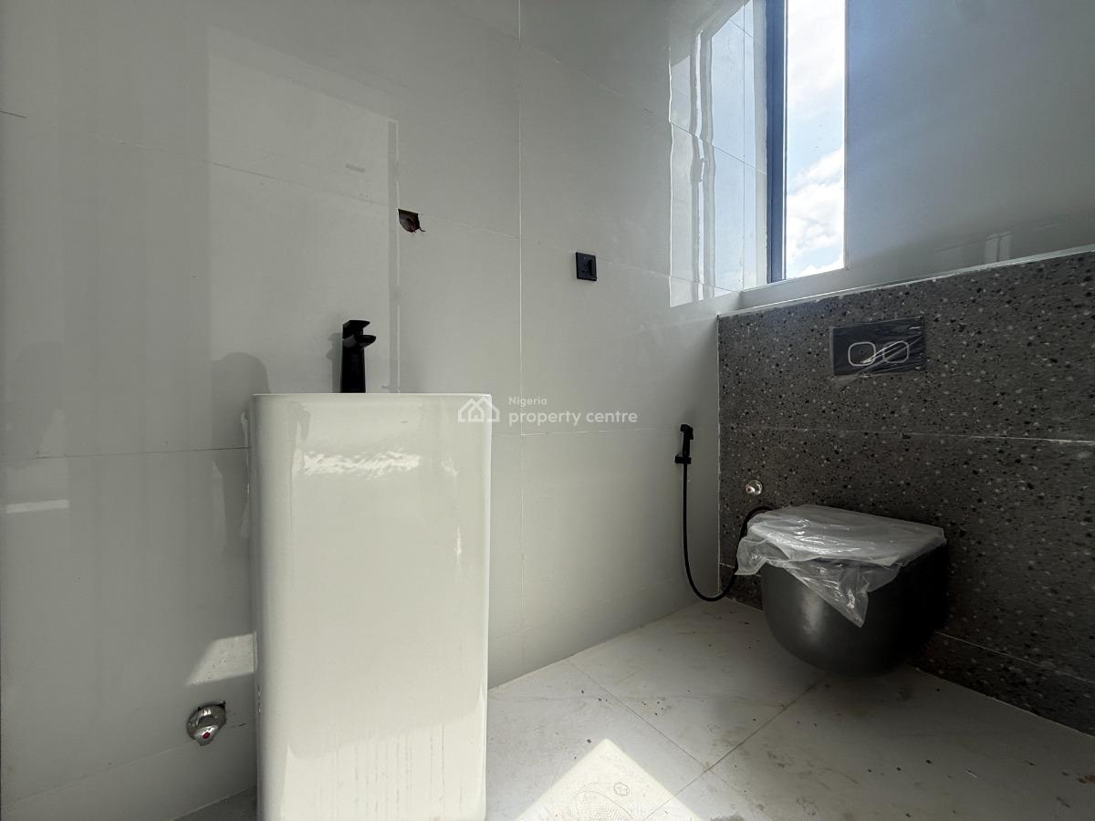 5 Bedroom Terrace Available, Lekki Phase 1, Lekki, Lagos, Terraced Duplex for Sale