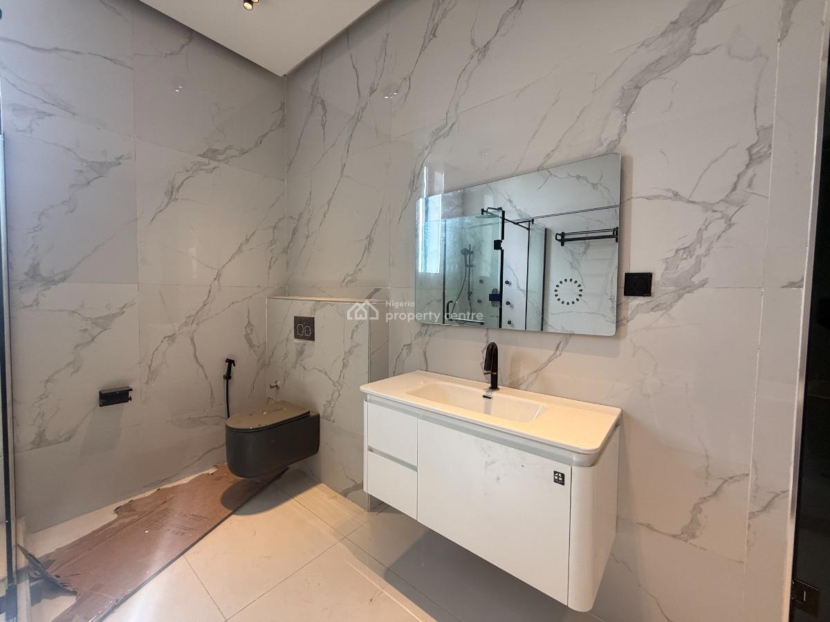 5 Bedroom Terrace Available, Lekki Phase 1, Lekki, Lagos, Terraced Duplex for Sale