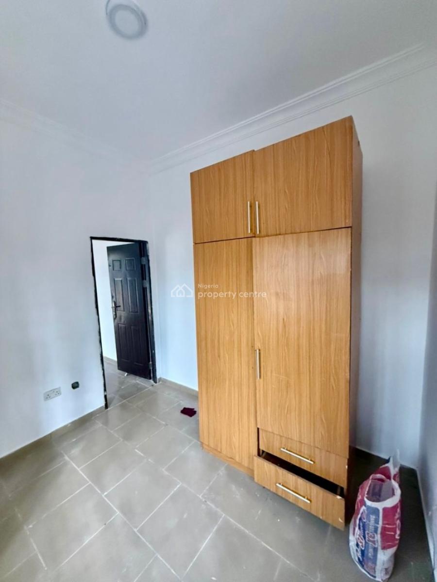 Just in! Fastest Fingers, U3 Estate, Lekki Phase 1, Lekki, Lagos, Mini Flat (room and Parlour) for Rent