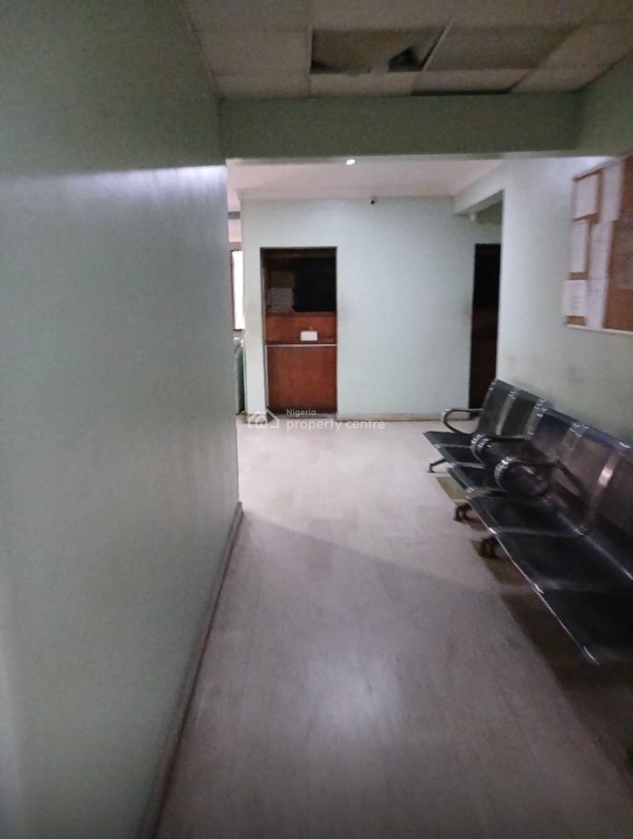 a Well Structured Hospital on 3floors on 3558sqm Land, Southwest, Ikoyi, Lagos, Commercial Property for Sale