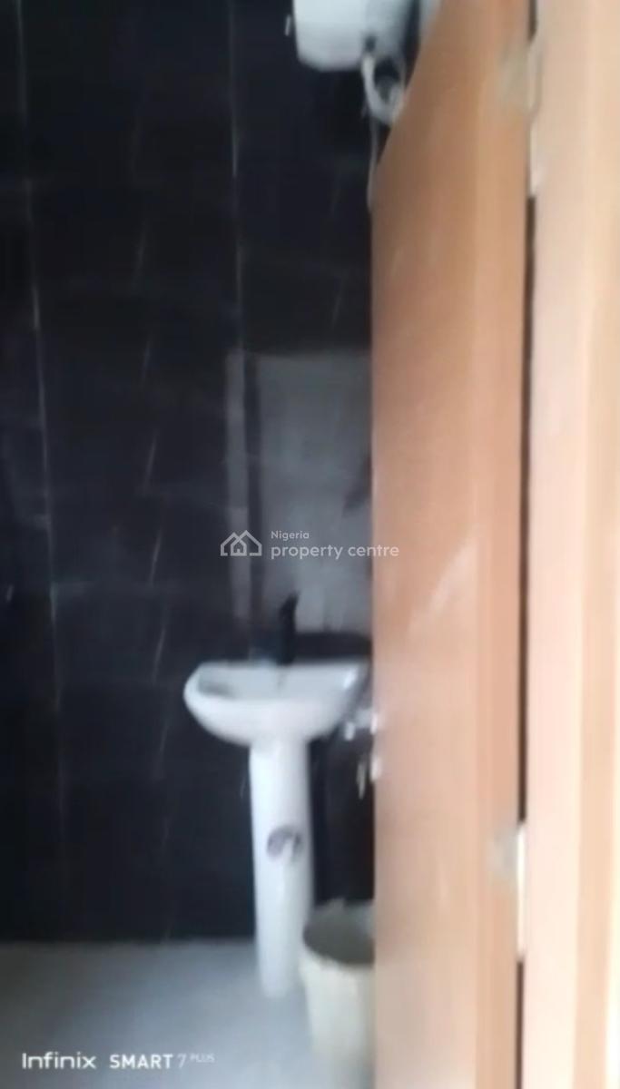 Serviced Spacious 3 Bedroom Terraced Duplex, Orchid Road, Lekki, Lagos, Terraced Duplex for Rent