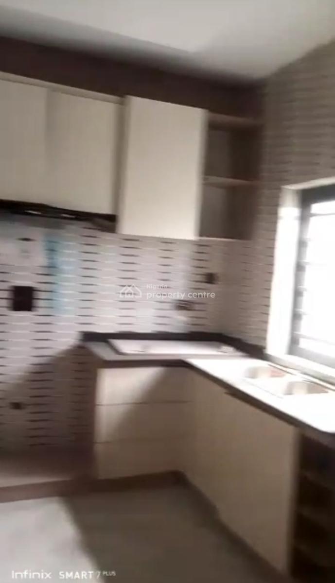 Serviced Spacious 3 Bedroom Terraced Duplex, Orchid Road, Lekki, Lagos, Terraced Duplex for Rent