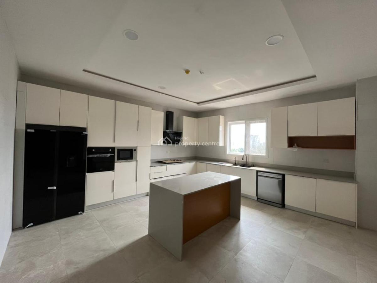 an Upscale Serviced 3-bedroom, Old Ikoyi, Ikoyi, Lagos, Flat / Apartment for Rent